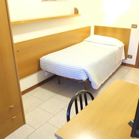 Albergo Italia Di Nardi Renzo & C Snc Poggibonsi Room photo