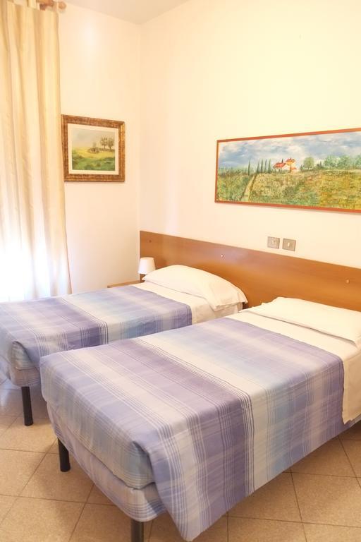 Albergo Italia Di Nardi Renzo & C Snc Poggibonsi Room photo